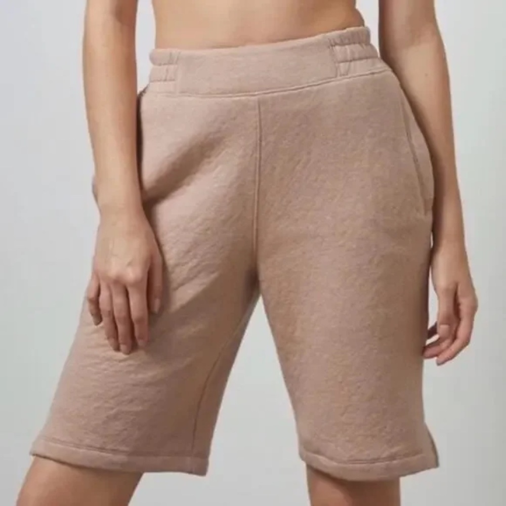 Lunya Restore‎ Double Faced Short Ottium Tan Heather Women's Size Small